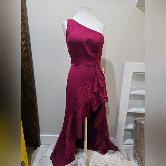 Mac Duggal 49089 One Shoulder High Slit Ruffle Gown NWT Size 4 In Berry